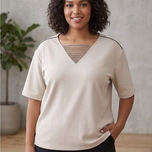 Oh Women's Cream Short Sleeve V-Neck Top with Contrast Trim